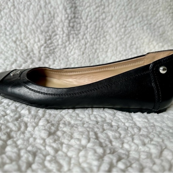 COACH Black Leather Chelsea Logo Cap Toe Ballet Flats Women’s size 7 - Picture 4 of 5